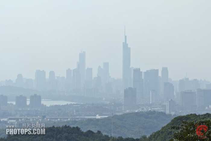 Photoshop将雾霾城市图片调制出高清风景大片